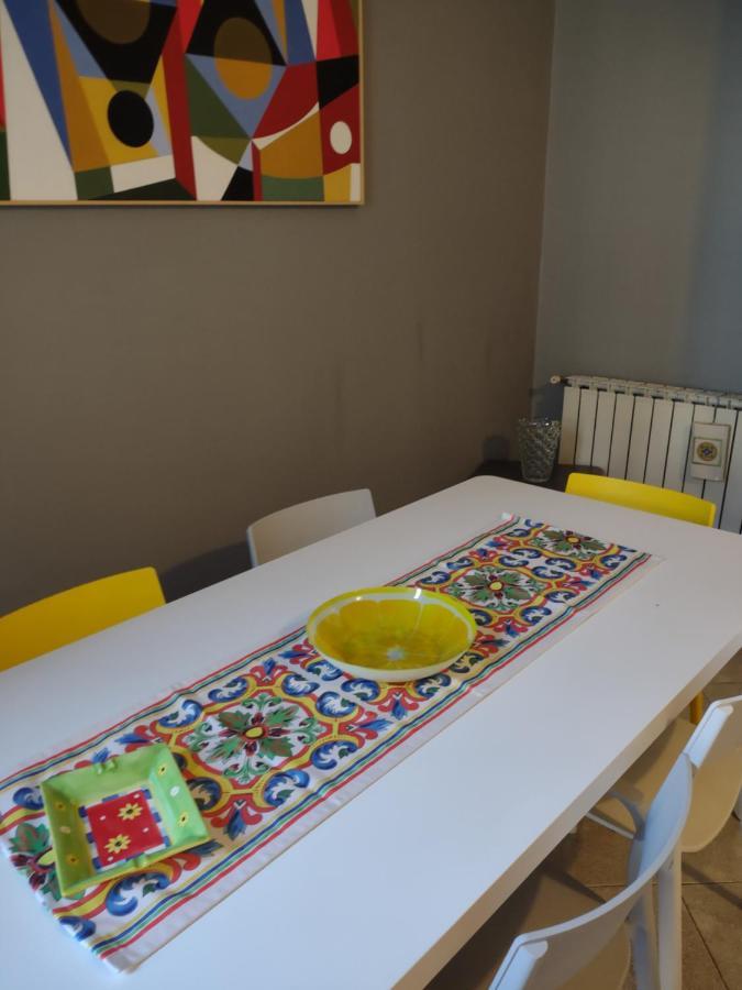 Central Apartment A Due Passi Dal Porto ปาแลร์โม ภายนอก รูปภาพ